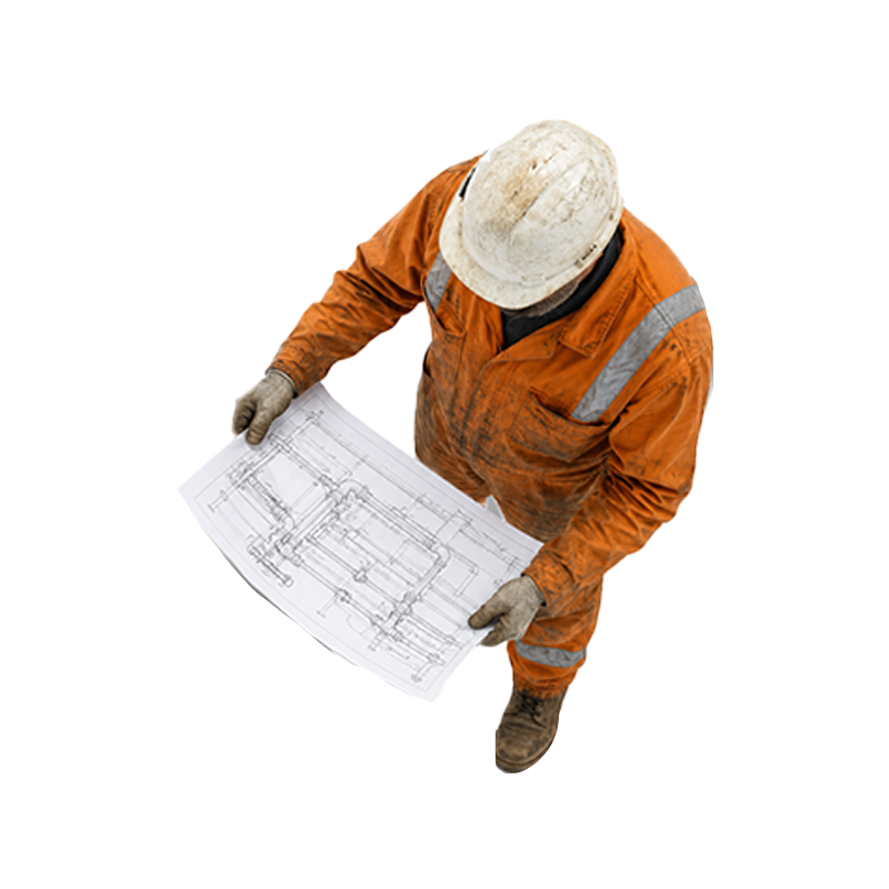 fondo industech persona de la industria leyendo plano - Industech Training - academia online para formarte en la industria del petróleo, gas y minería